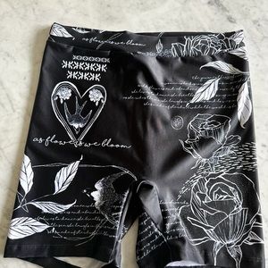 Agua Bendita Danai Thoughts shorts